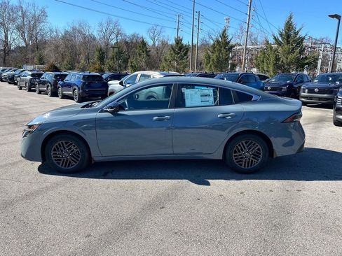 New 2026 Nissan Sentra SV w/ Floor Mat Package FWD image 4