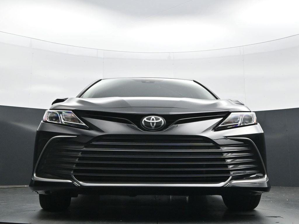Used 2024 Toyota Camry LE FWD image 35