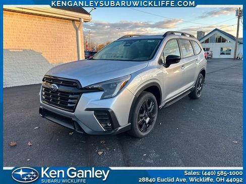 Used 2025 Subaru Ascent Onyx Edition image 1