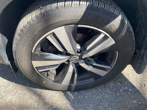 Used 2021 Nissan Rogue SL image 22