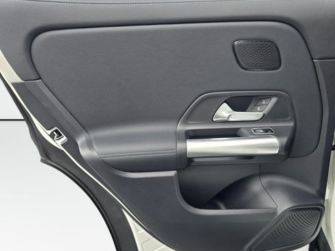 New 2026 Mercedes-Benz GLA 250 4MATIC image 19