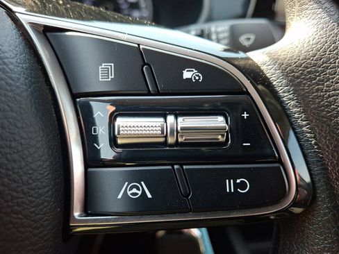 Used 2024 Kia Forte LXS image 21