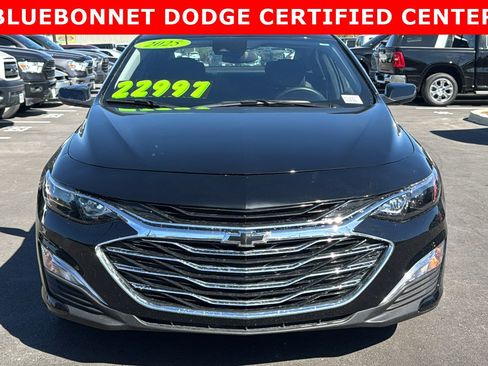 Used 2025 Chevrolet Malibu RS w/ LPO, Floor Liner Package image 2