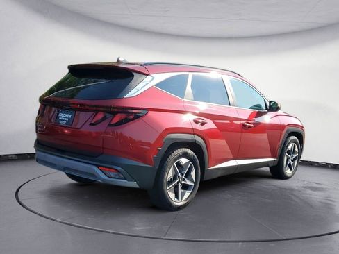 Used 2025 Hyundai Tucson SEL FWD image 3