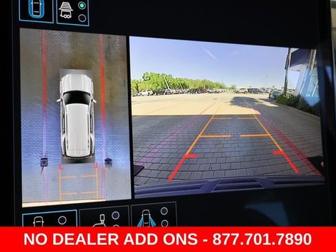 New 2026 GMC Yukon Denali w/ Sun & Power Step Package image 29