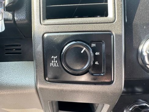 Used 2019 Ford F250 XL w/ Power Equipment Group image 25