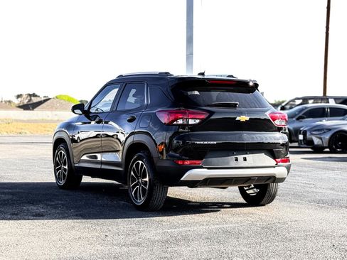 Used 2025 Chevrolet TrailBlazer LT image 9
