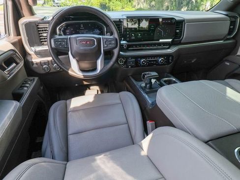 Used 2025 GMC Sierra 1500 SLT w/ SLT Premium Plus Package AWD/4WD image 16