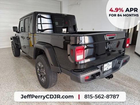 New 2026 Jeep Gladiator Sport AWD/4WD image 5