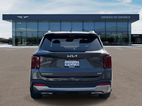 Used 2025 Kia Sorento SX Prestige AWD/4WD image 6