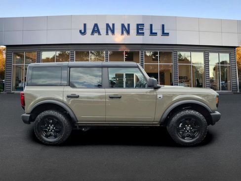 Used 2025 Ford Bronco Big Bend image 4