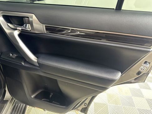 Used 2023 Lexus GX 460 Premium w/ Premium Package AWD/4WD image 23
