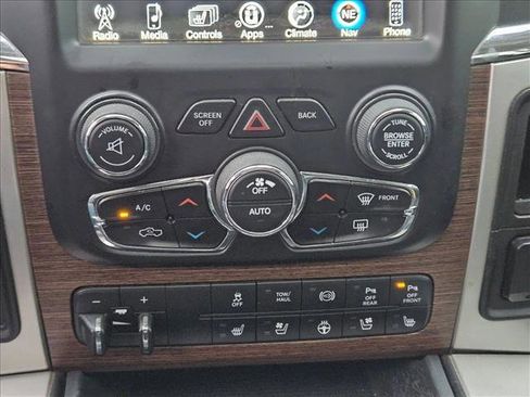 Used 2017 RAM 2500 Laramie w/ Convenience Group AWD/4WD image 14