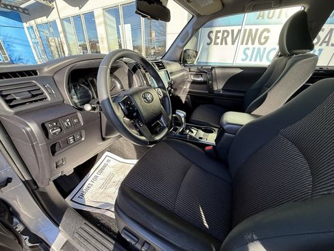 Used 2024 Toyota 4Runner TRD Off-Road image 14