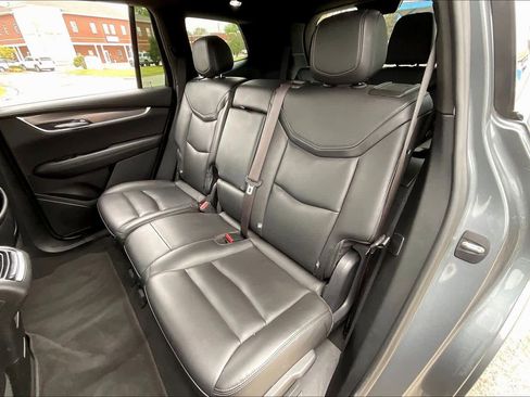 Used 2022 Cadillac XT6 Luxury image 20