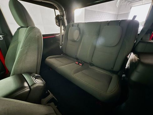 Certified 2024 Jeep Wrangler Willys image 34