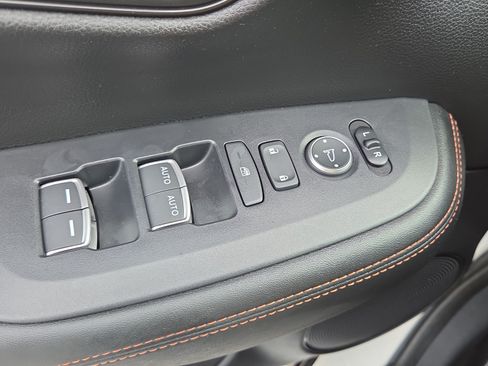 Certified 2024 Honda HR-V Sport image 32