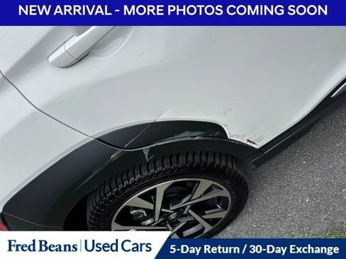 Used 2022 Hyundai Kona Limited AWD/4WD image 5