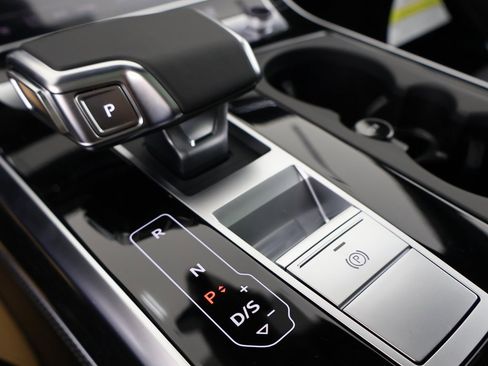 New 2025 Audi Q7 3.0T Premium Plus image 3