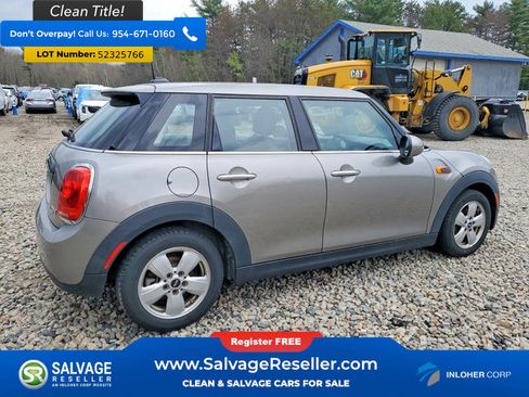 Used 2017 MINI Cooper 4-Door Hardtop FWD image 4