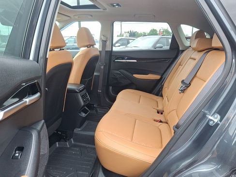 Used 2025 Kia Seltos EX w/ EX Sunroof Package AWD/4WD image 10