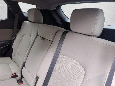 Used 2017 Hyundai Santa Fe Sport FWD image 18