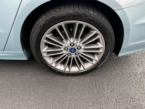 Used 2013 Ford Fusion SE FWD image 28