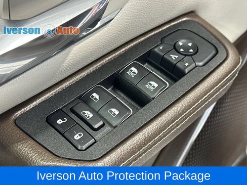 Used 2025 RAM 1500 Laramie AWD/4WD image 16