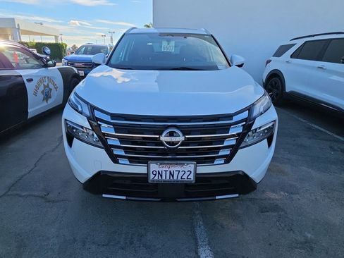 Used 2024 Nissan Rogue Platinum w/ Platinum Premium Package image 6