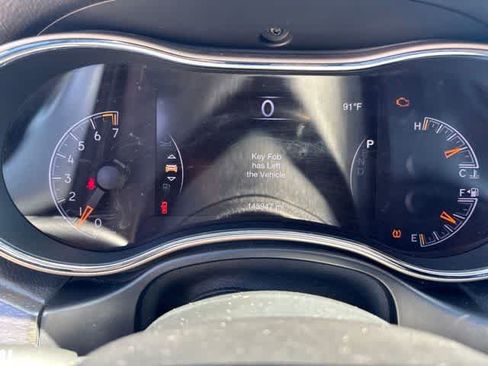Used 2016 Jeep Grand Cherokee Limited RWD image 13