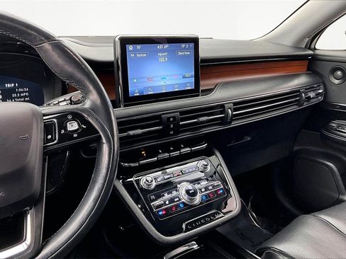 Used 2020 Lincoln Corsair Reserve w/ Equipment Group 202A image 6