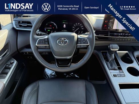 Used 2021 Toyota Sienna XSE image 12