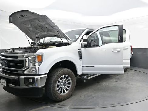 Used 2022 Ford F250 Lariat image 39