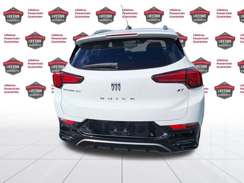 Used 2024 Buick Encore GX Sport Touring w/ Comfort Package image 8