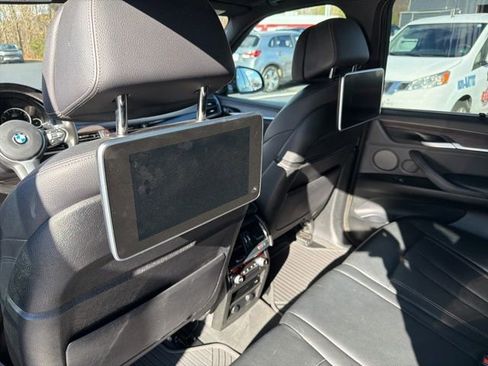Used 2018 BMW X5 xDrive50i image 17