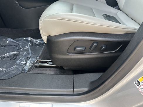 Used 2019 Cadillac XT4 Luxury image 13