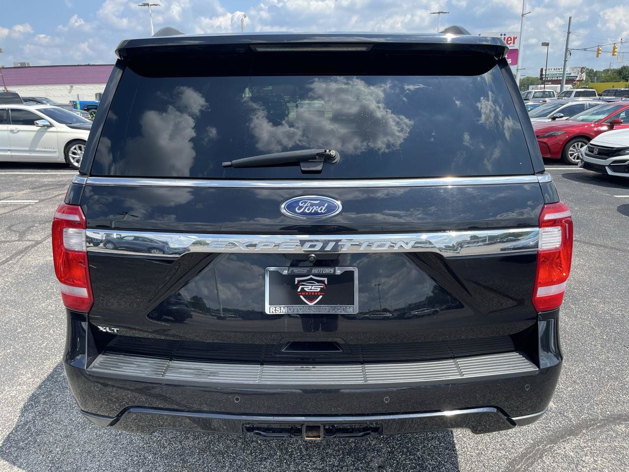 Used 2021 Ford Expedition XLT AWD/4WD image 5