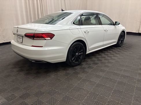 Used 2020 Volkswagen Passat 2.0T SE FWD image 5