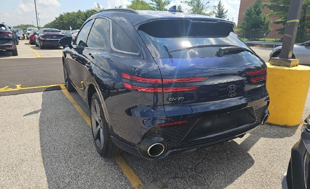 Used 2023 Genesis GV70 3.5T Sport w/ Sport Prestige Package AWD/4WD image 4
