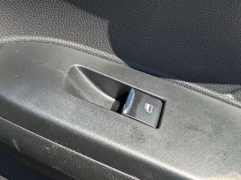 Used 2024 Ford Escape SE FWD image 38