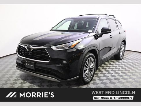 Used 2021 Toyota Highlander Platinum AWD/4WD image 1