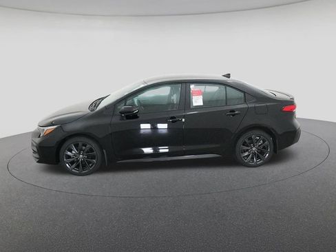 New 2026 Toyota Corolla SE image 3