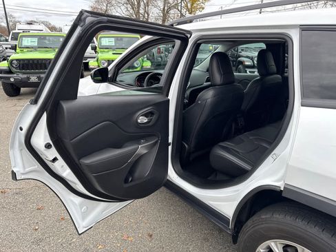 Used 2022 Jeep Cherokee Latitude Lux image 30