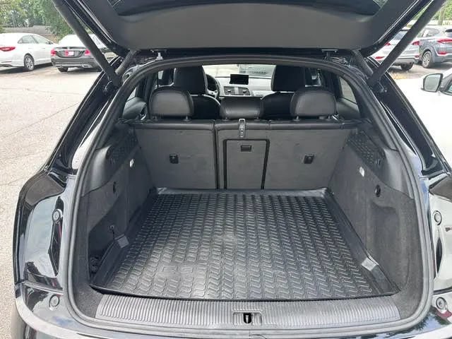 Used 2018 Audi Q3 2.0T Premium AWD/4WD image 24