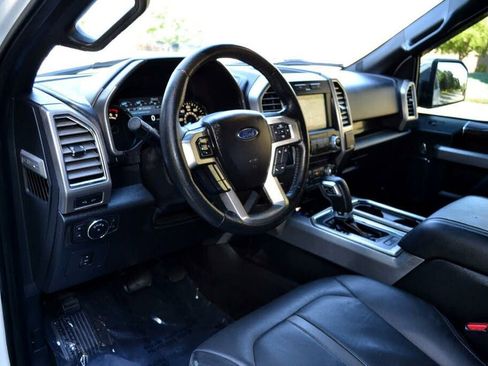 Used 2015 Ford F150 Platinum w/ Equipment Group 701A Luxury image 21