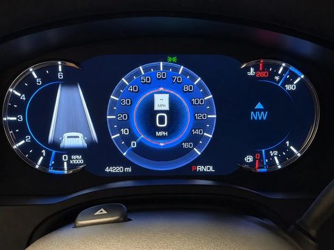 Used 2019 Cadillac Escalade ESV Premium Luxury AWD/4WD image 32