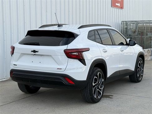 Used 2026 Chevrolet Trax RS w/ Driver Confidence Package image 4