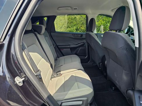 Used 2022 Ford Escape S image 37