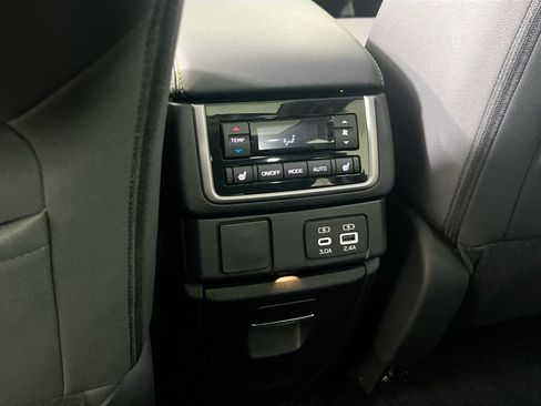Used 2023 Subaru Ascent Onyx Edition Limited AWD/4WD image 27