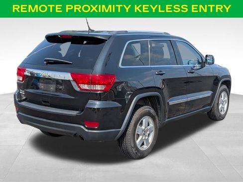 Used 2013 Jeep Grand Cherokee Laredo w/ Laredo E Group AWD/4WD image 7
